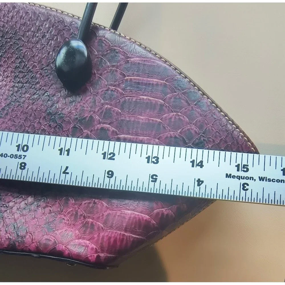 Unique Retro Burgundy Snakeskin Style Fan Shape Handbag‎ Women's - Picture 9 of 11